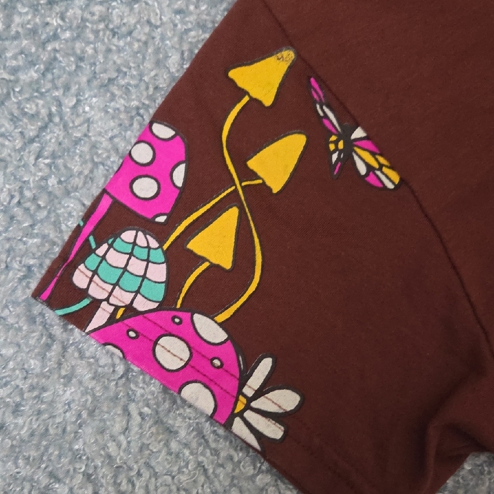 Stay Calm Graphic T-Shirt - Brown - Picture 3 of 5